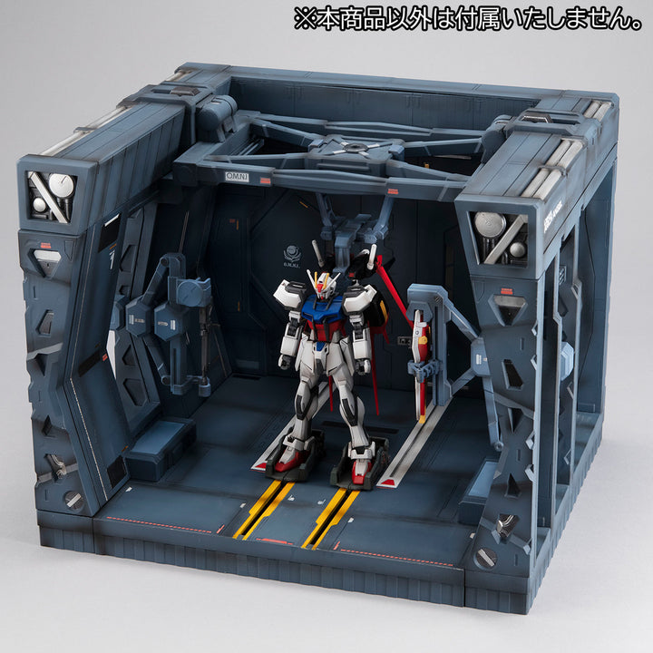Bandai: Gundam Seed Arc Angel Hangar 1/144 Scale Model Kit