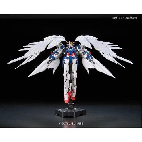 Bandai: Gundam Wing Endless Waltz Wing Gundam Zero RG 1:144 Scale Model Kit