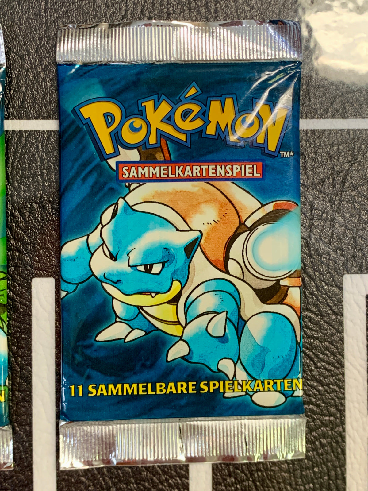 Pokemon TCG: German Base Set Booster Pack - Blastoise Pokemon TCG: German Base Set Booster Pack - Blastoise