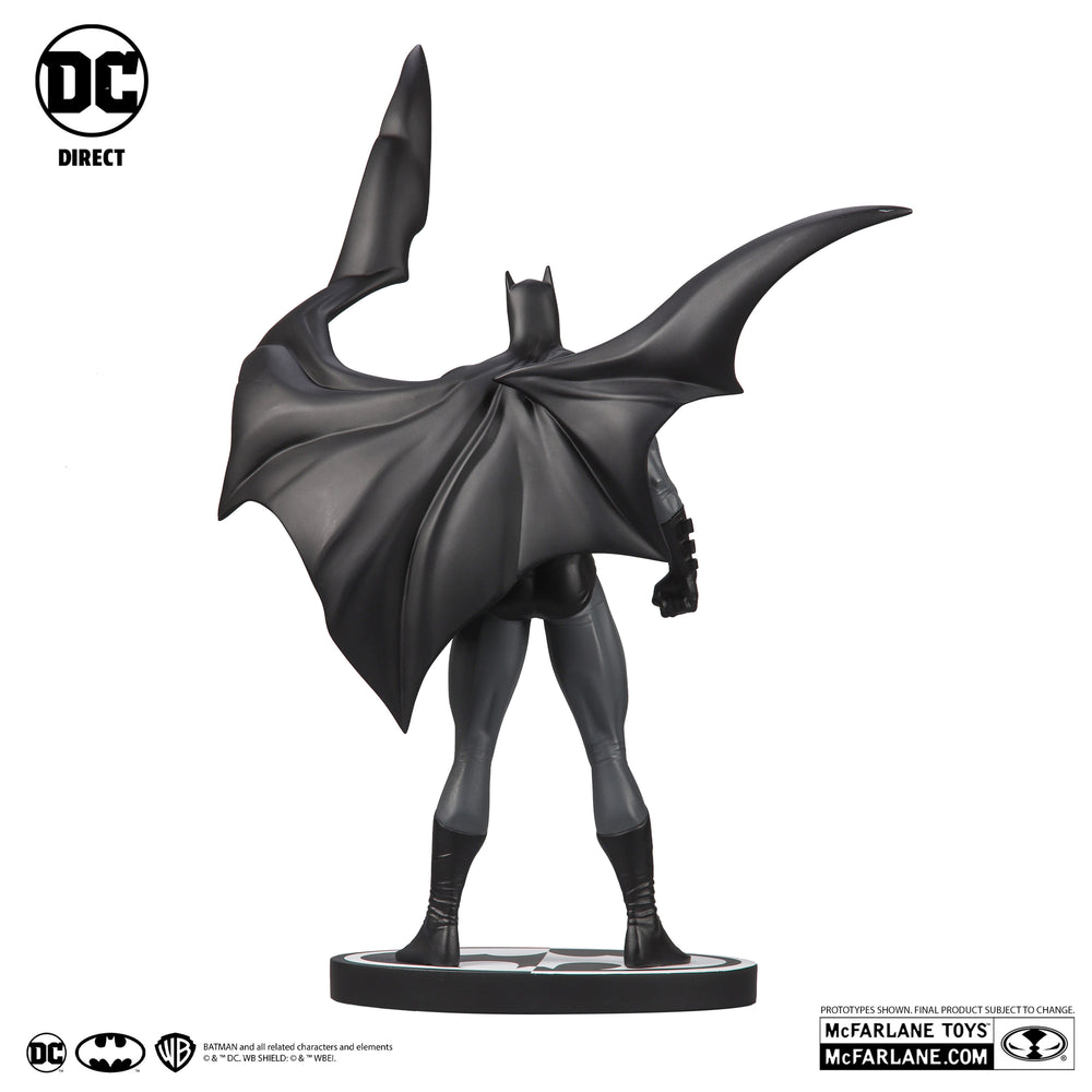 DC Direct Batman Black & White by Jorge Jimenez statue angle