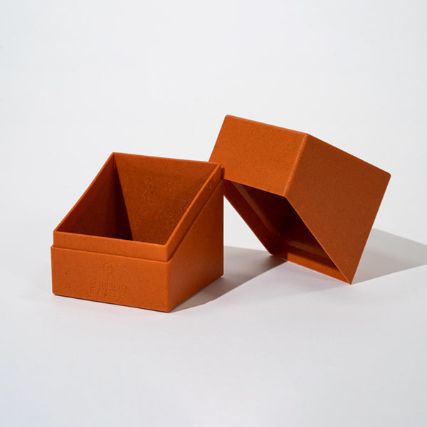 Ultimate Guard: Boulder 100+ Return To Earth Deck Box - Orange