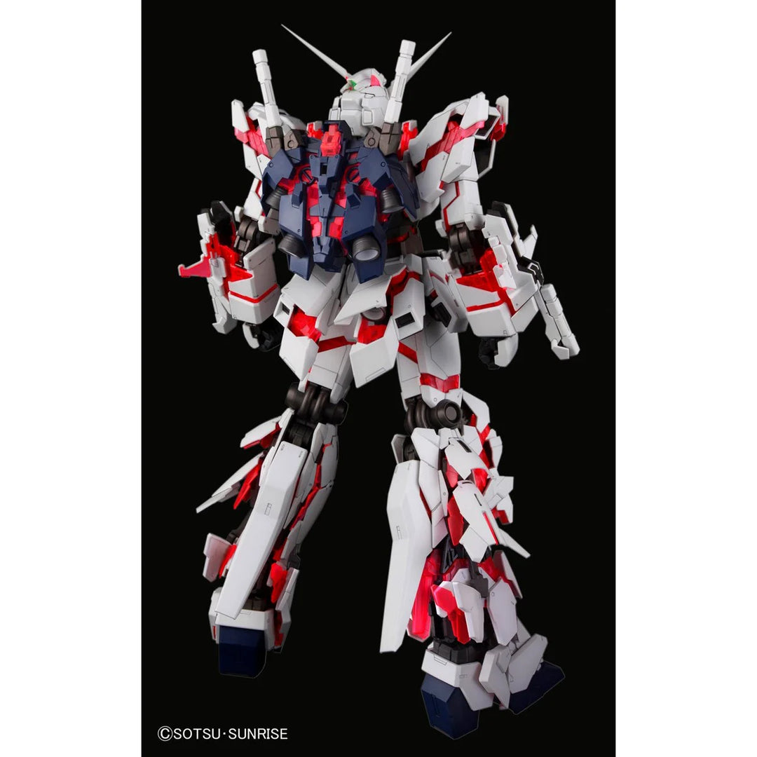 Bandai: Unicorn Gundam RX-0 Perfect Grade Model Kit