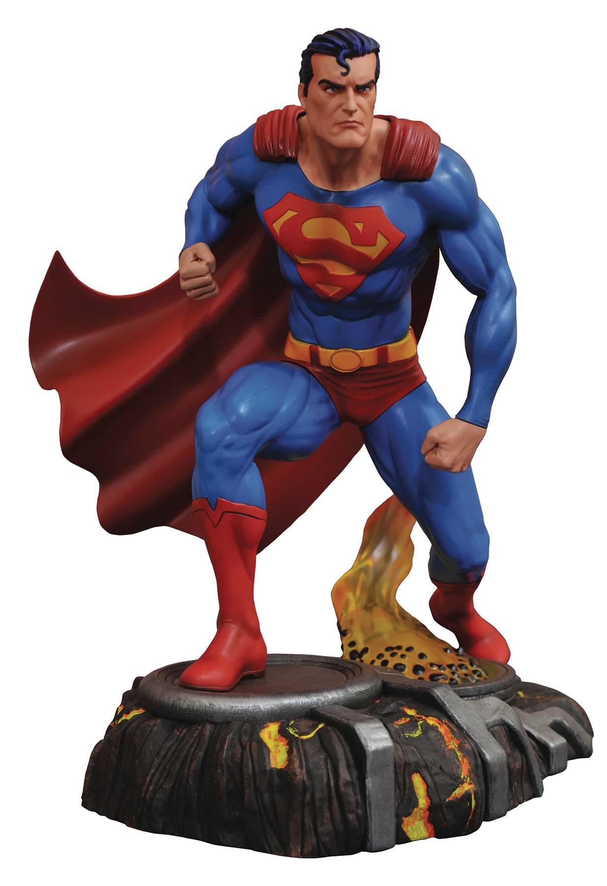 Diamond Select: DC Gallery Superman Comic PVC Figure – The Hobby Hub
