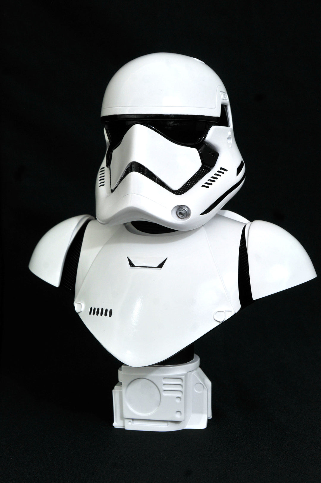Diamond Select - Star Wars Legends In 3D First Order Trooper 1/2 Scale Bust