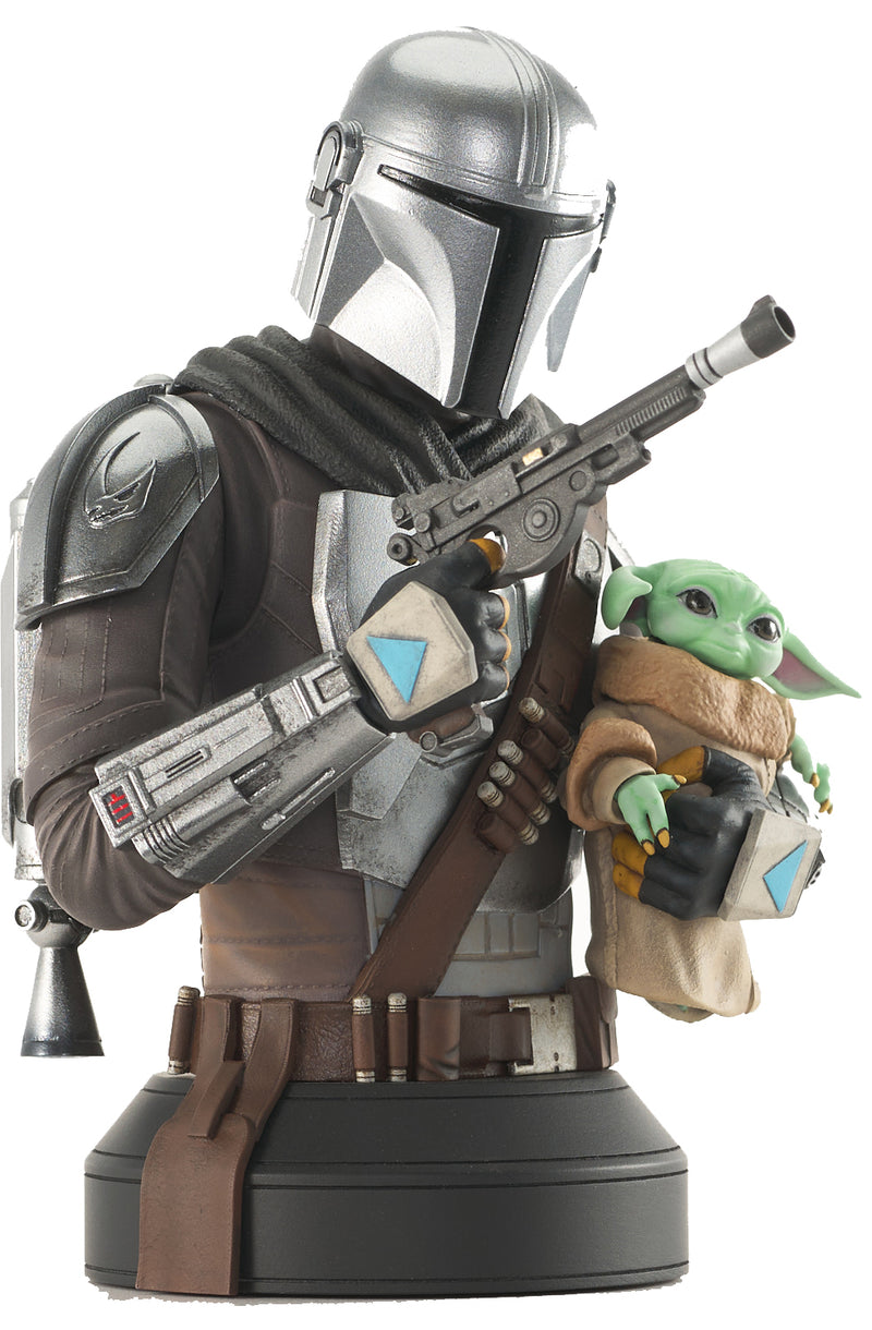 Diamond Select Star Wars The Mandalorian With Grogu PX Exclusive 1/6 Bust