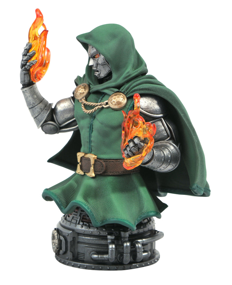 Diamond Select - Marvel Comic Dr Doom 1/7 Scale Bust Statue