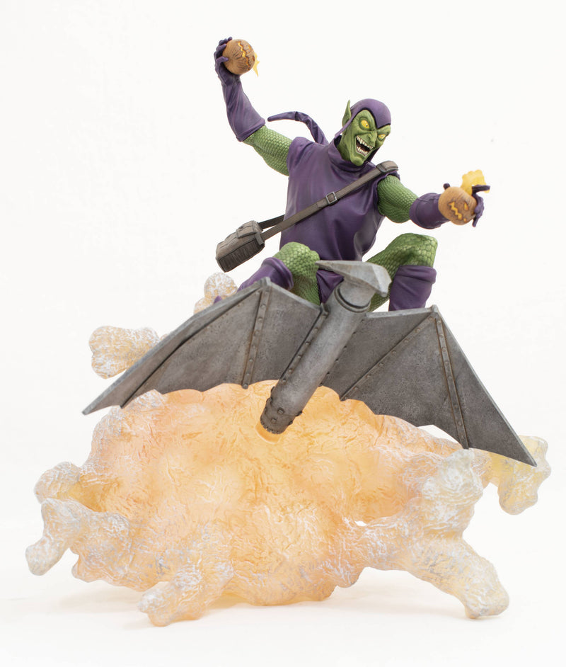 Diamond Select - Comic Green Goblin DLX PVC Statue